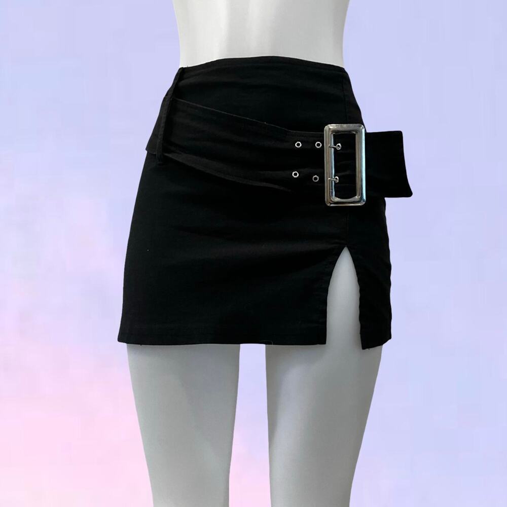 Vintage 90s y2k belted mini skirt